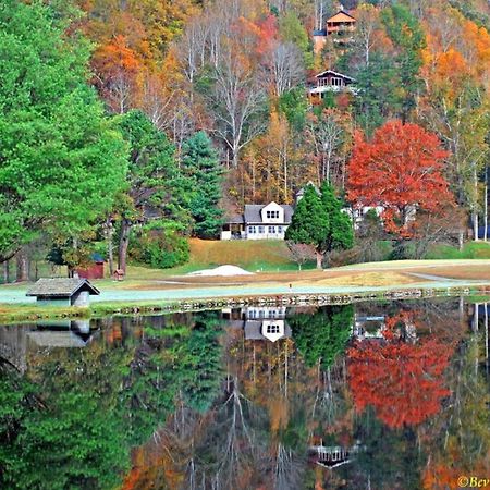 Romantic, Honeymoon Cabin In The Smokies! Gatlinburg Exterior photo