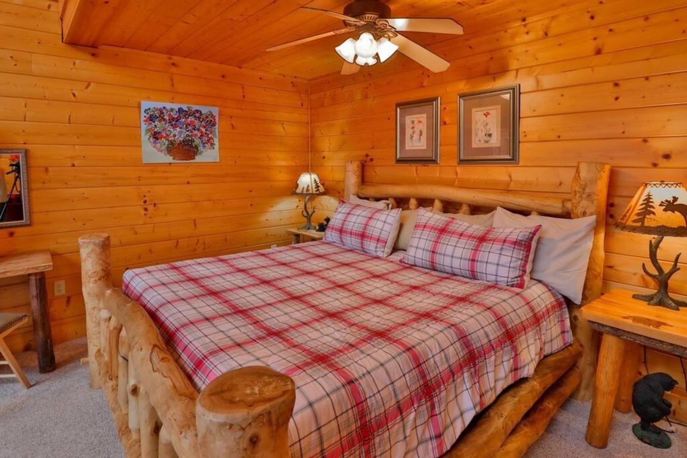 Romantic, Honeymoon Cabin In The Smokies! Gatlinburg Exterior photo
