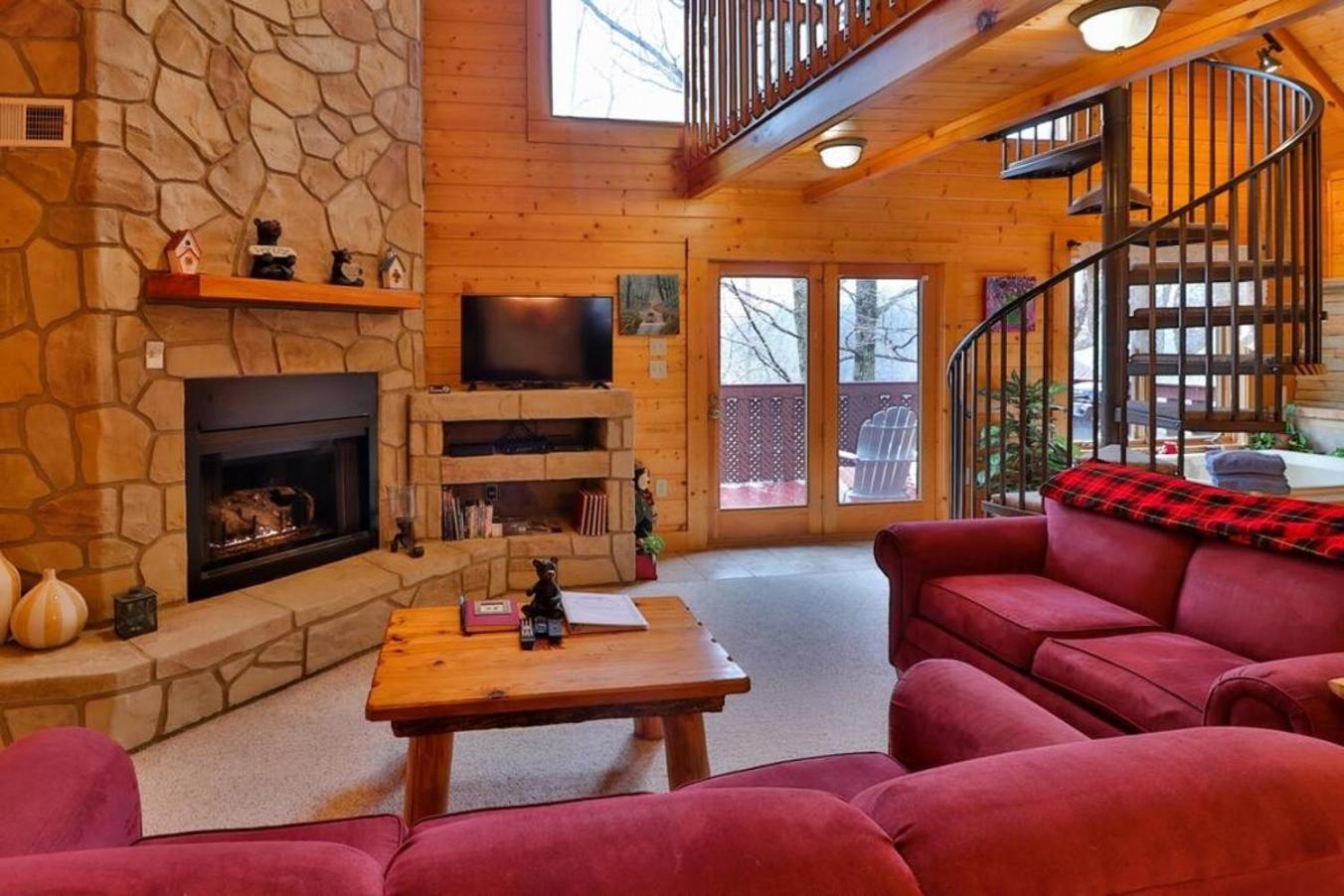 Romantic, Honeymoon Cabin In The Smokies! Gatlinburg Exterior photo