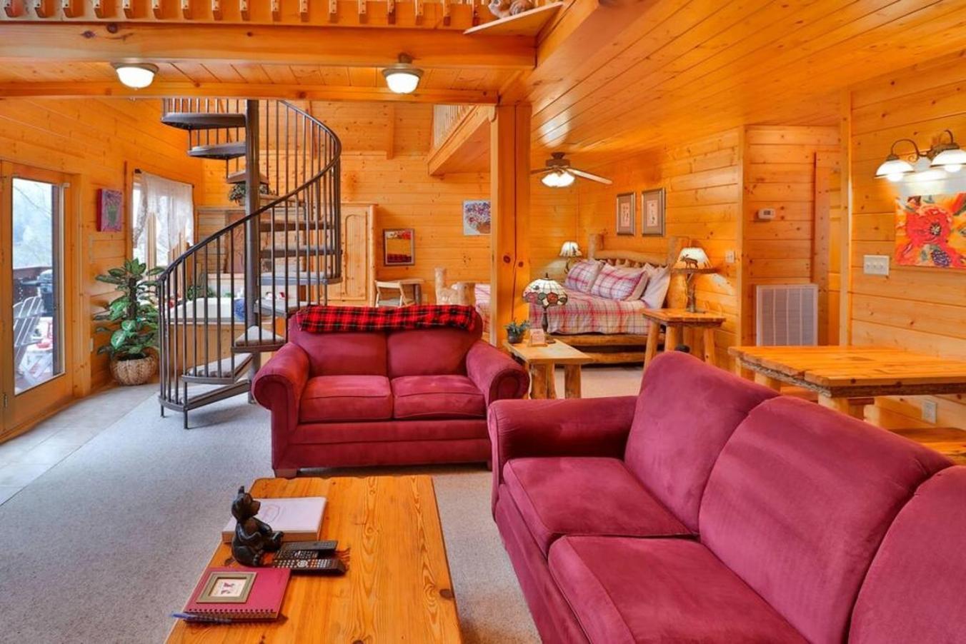 Romantic, Honeymoon Cabin In The Smokies! Gatlinburg Exterior photo